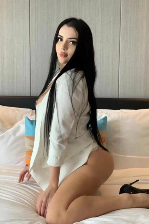 Leena Vashi Call Girls