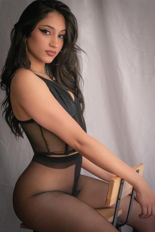 Poonam Vashi Call Girls